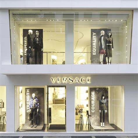 versace frankfurt öffnungszeiten|VERSACE in Frankfurt am Main ⇒ in Das Örtliche.